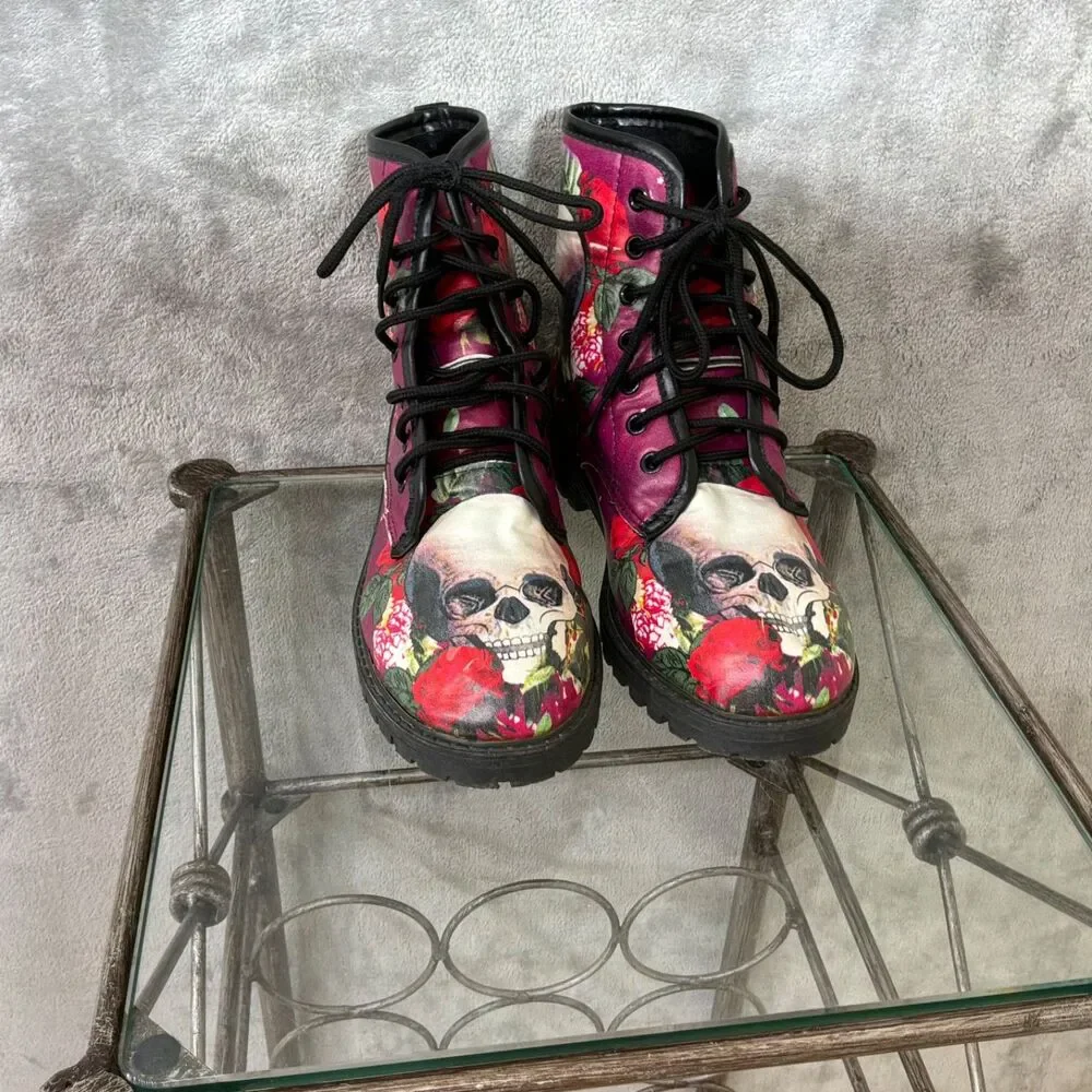 WOMENS Skull Roses Combat Boots  Goth Festival Rave Sz 40 / US 9 pink purple